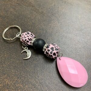 Chic Pink Leopard Keychain with Moon Charm